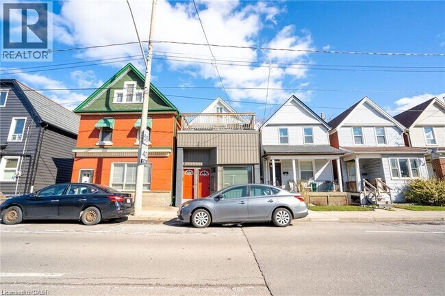Photo du bâtiment - 188 Sherman Ave N