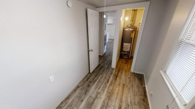 Foto del edificio - 2343 E Boulder St