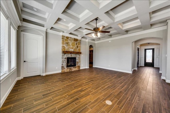 Building Photo - 1805 Harbor Lakes Dr