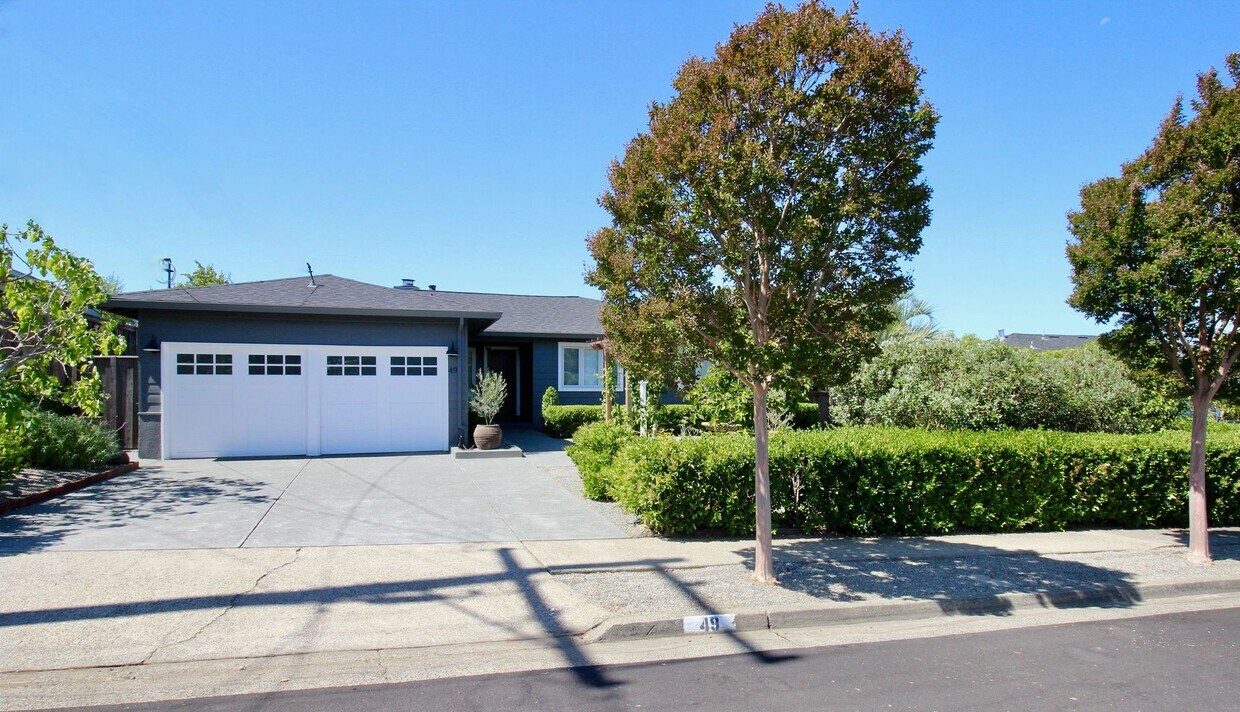 Foto principal - Charming Single-Level Northbridge 3BD/2BA ...