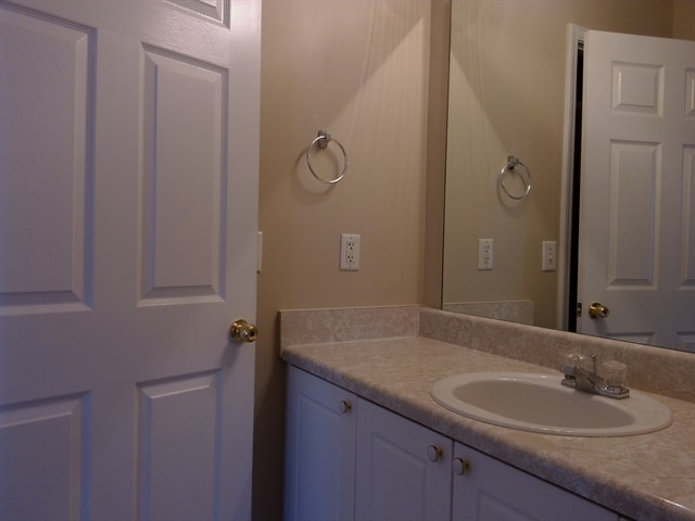 Building Photo - 1513 Waxman Dr