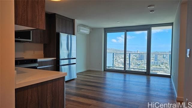 Building Photo - 1500 Rycroft St