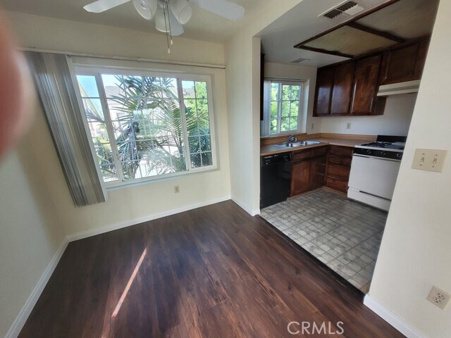 Foto del edificio - 7541 Washington Drive