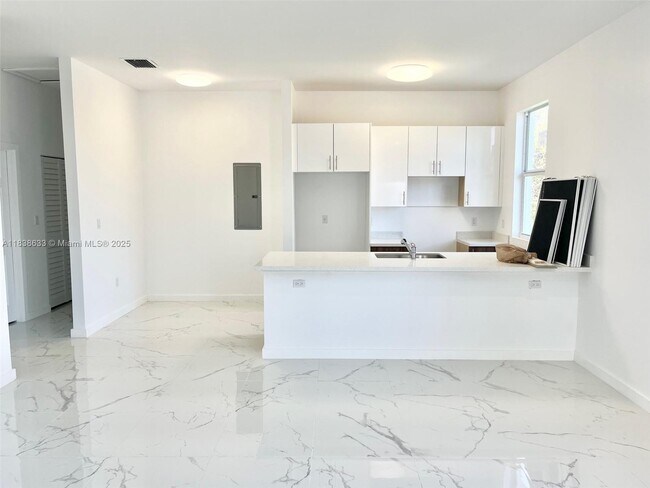Foto del edificio - 4506 NW 22nd Ct