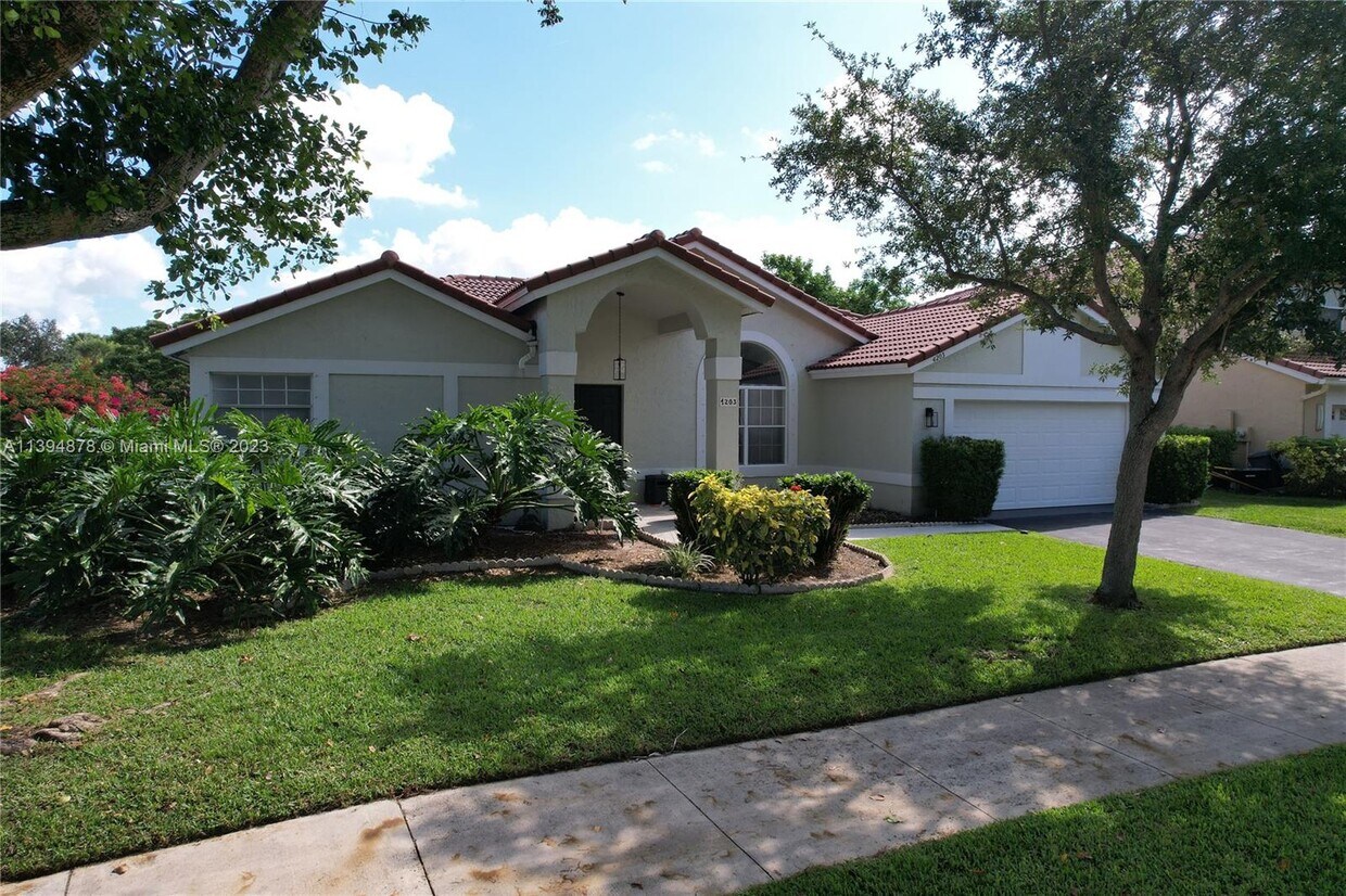 4203 NW 54th St, Coconut Creek, FL 33073 House Rental in Coconut