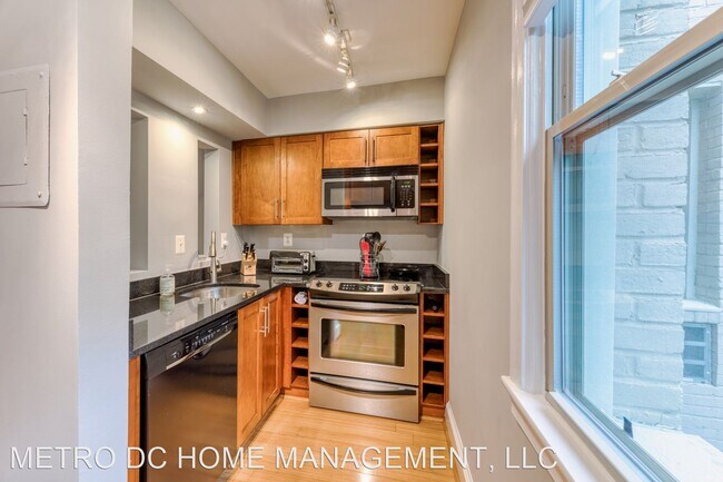 Foto del edificio - 1 br, 1 bath House - 1363 K Street SE Apt....