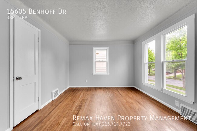 Building Photo - 15605 Benhoff Dr