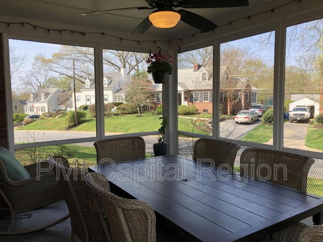 Foto del edificio - 10305 Ridgemoor Dr