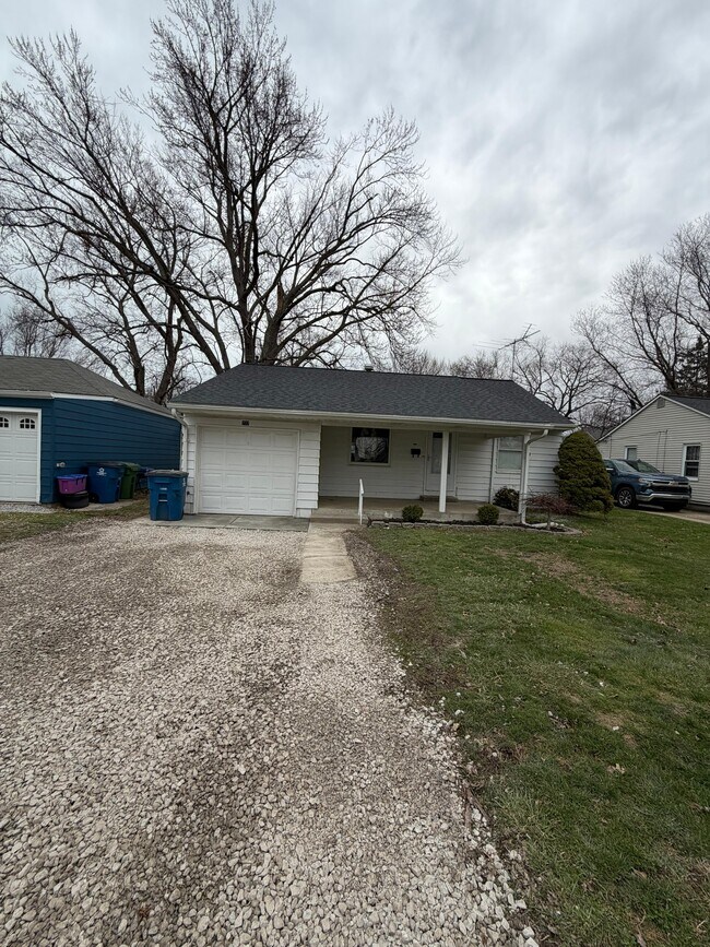 Building Photo - 777 Mannering Rd