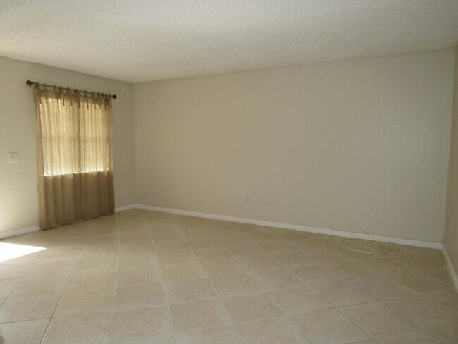 Foto del edificio - 2302 Sunrise Blvd