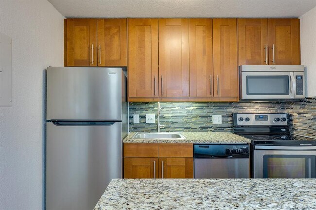 Foto del edificio - 7685 Northcross Dr