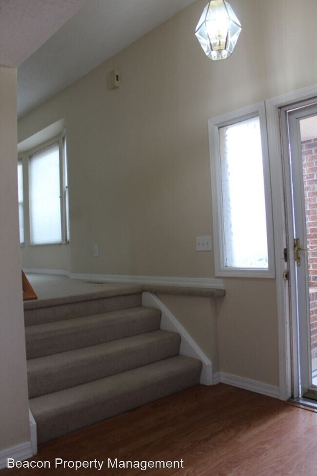 Building Photo - 3 br, 2.5 bath House - 936 E Otero Ave