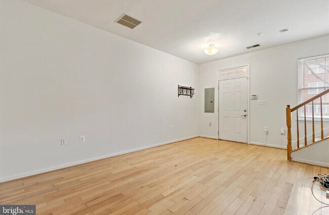 Building Photo - 1520 Tubman Rd SE
