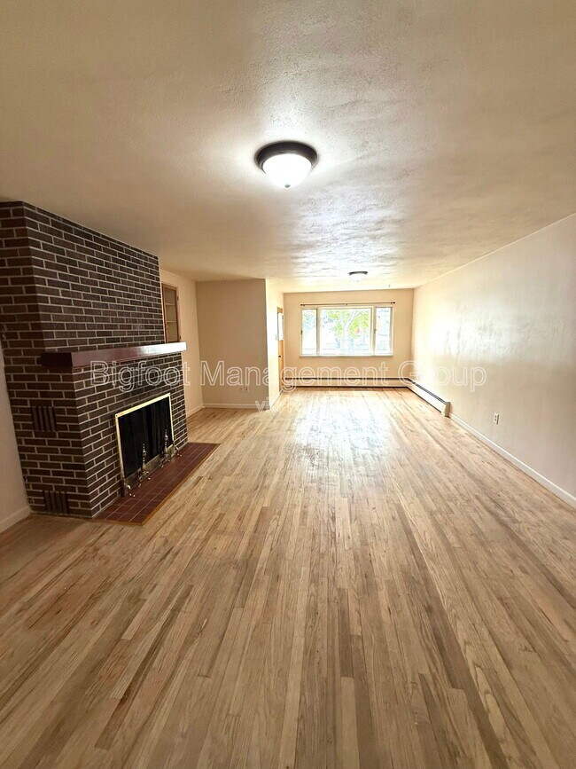 Foto del edificio - 540 E 6th Ave