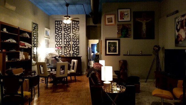 Foto del edificio - 2641 W Hirsch St