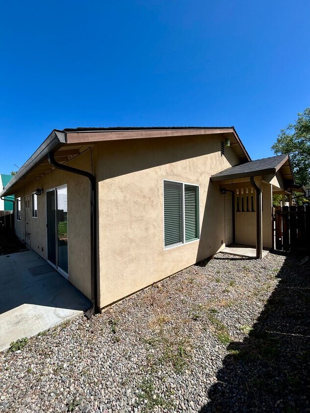 Foto principal - 2 Bedroom, 1 Bath ADU
