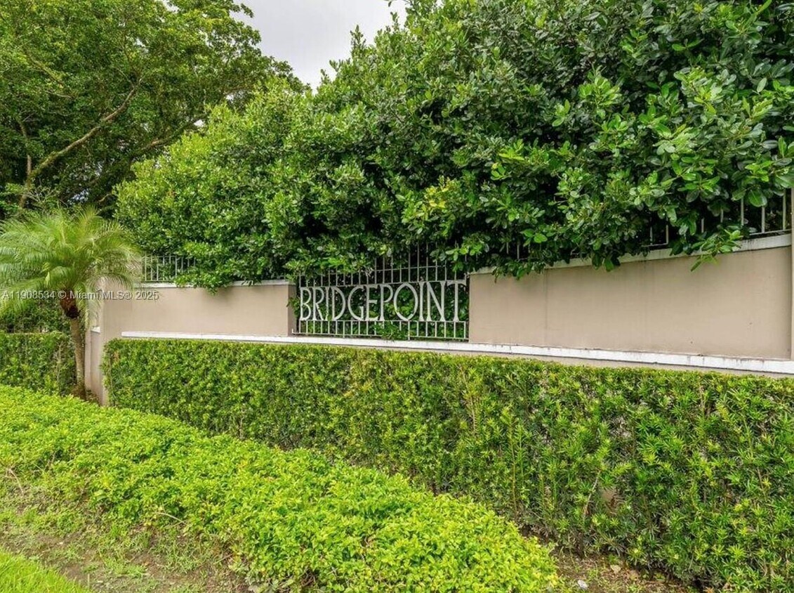 Foto principal - 6950 SW 55th Terrace E