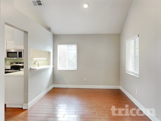 Foto del edificio - 28534 Tall Grass Dr