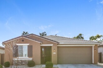 Building Photo - 6417 S 47th Dr