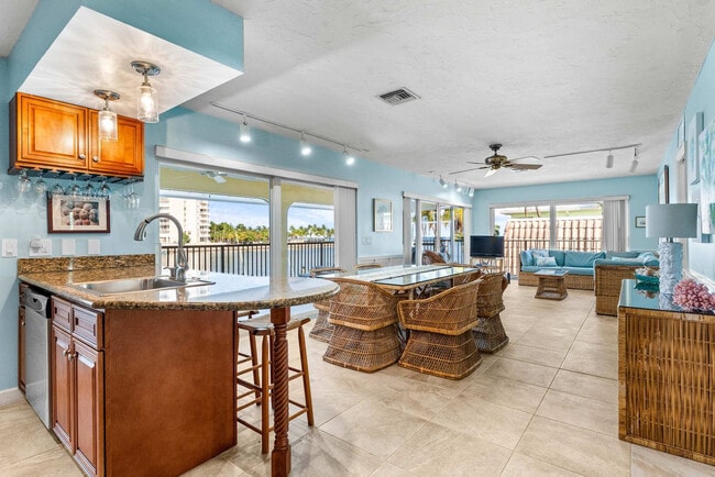 Building Photo - 260 1st St