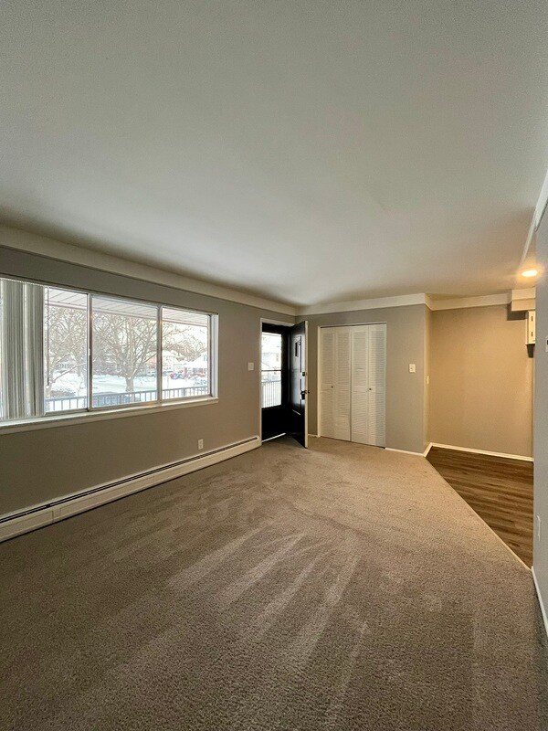 Building Photo - 2444 2nd St