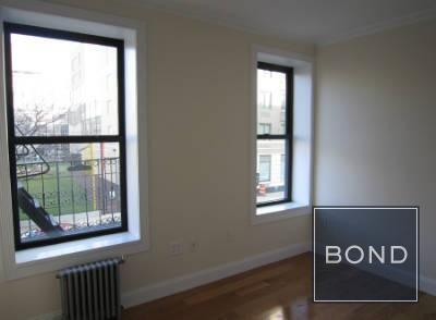Foto del edificio - 326 E 100th St