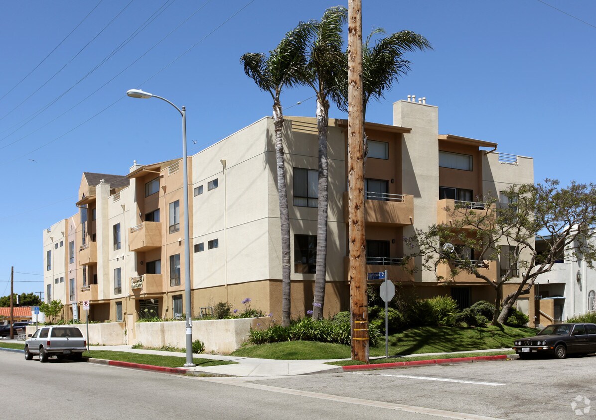 Foto del edificio - 3816 Beethoven St