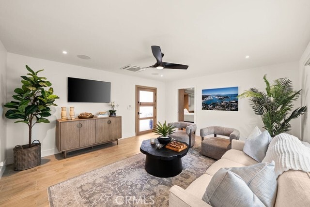 Foto del edificio - 34051 Alcazar Dr