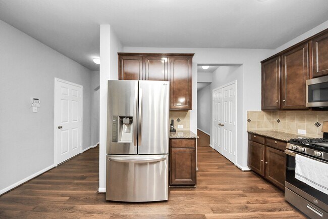 Building Photo - 6306 Bain Dr