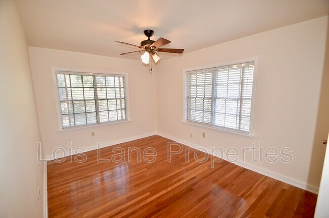 Foto del edificio - 173 Rutledge Ave