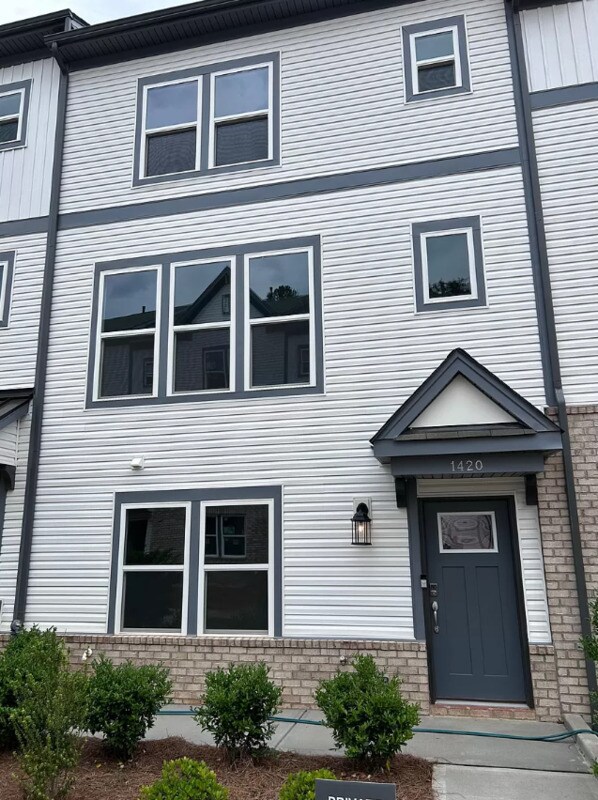 Photo - 1420 Blanche St Townhome