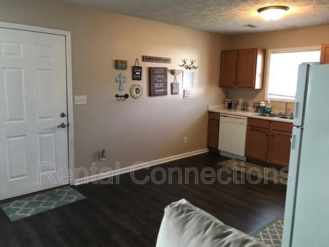 Foto del edificio - 103 N Bentley St