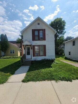 Building Photo - 239 Chippewa St