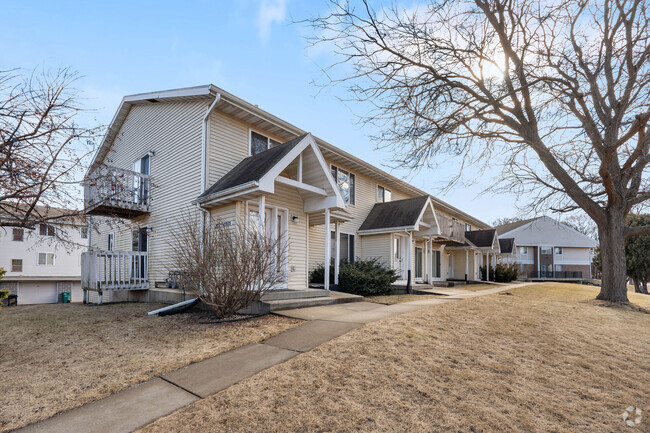 Building Photo - Riverstone Townhomes