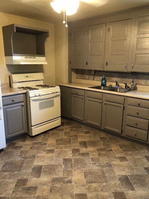 Foto del edificio - 1221 E Philadelphia St