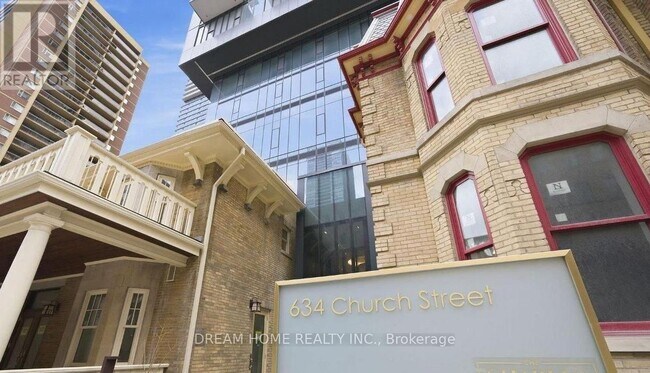 Building Photo - 634 Church St