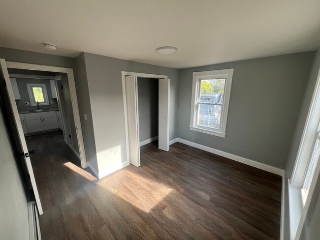 Foto del edificio - 282 Lincoln Ave