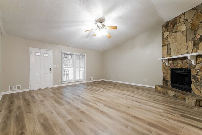 Foto del edificio - 2193 Cruse Rd NW