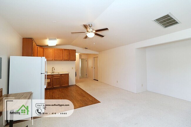 Building Photo - 2265 Hartnell Ave