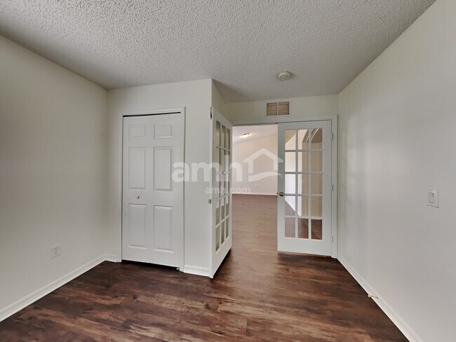 Building Photo - 1234 SW Alesio Lane