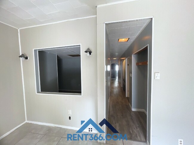 Foto del edificio - 509 W Centre St