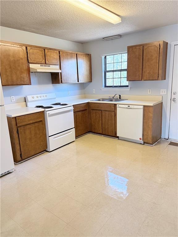 Foto del edificio - 890 E Cherry St