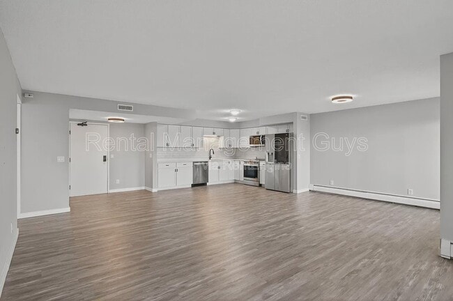 Building Photo - 7220 York Ave S