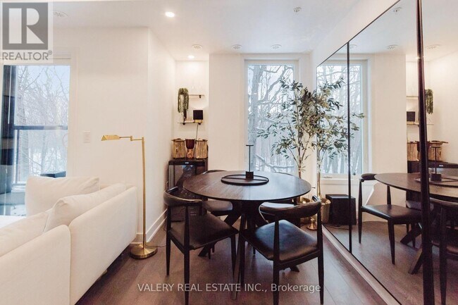 Photo du bâtiment - 3492 Widdicombe Way