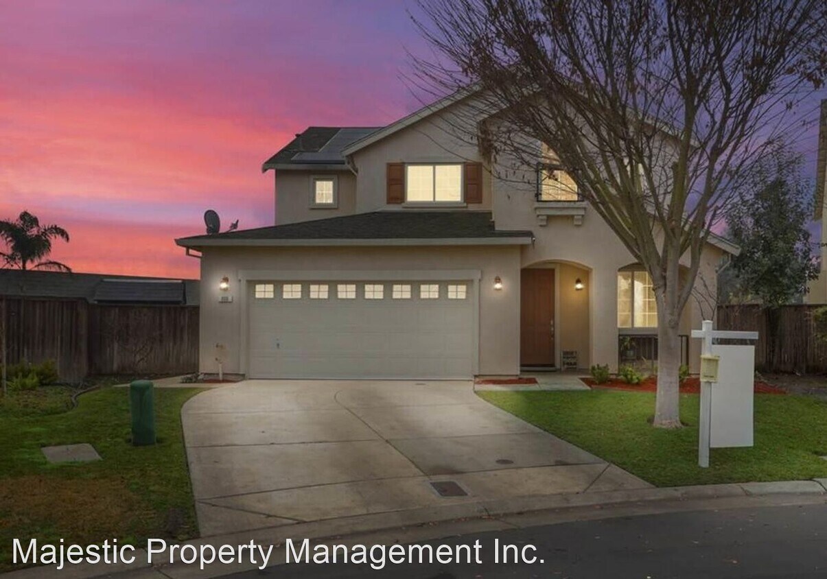 Primary Photo - 6 br, 3 bath House - 806 Rubino Ct.