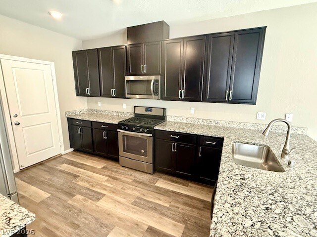 Foto del edificio - 2929 Tranquil Brook Ave