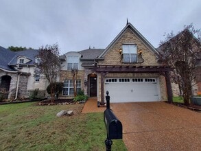 Building Photo - 9980 Oban Cove