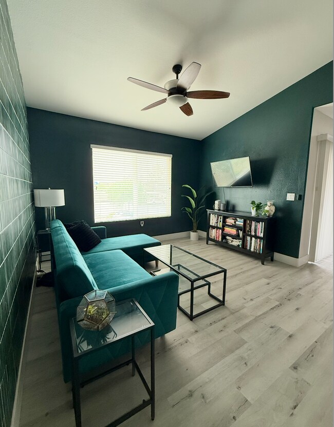 Living Room - 7255 W Sunset Rd