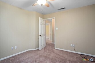 Building Photo - 120 Wind Ridge Dr