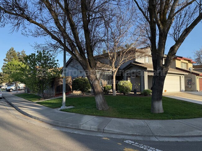 Foto del edificio - 440 Gianelli St